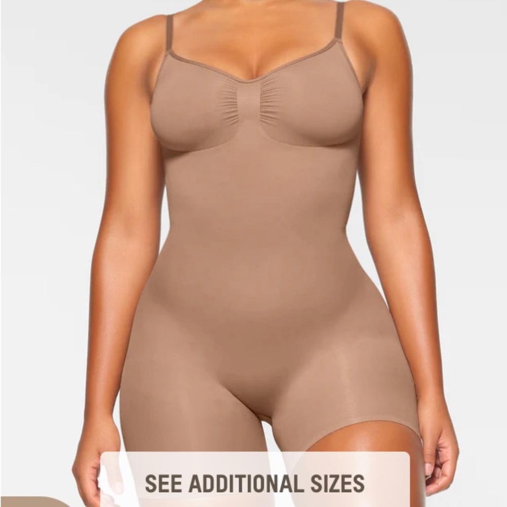SKIMS Seamless Sculpt Mid Thigh Bodysuit